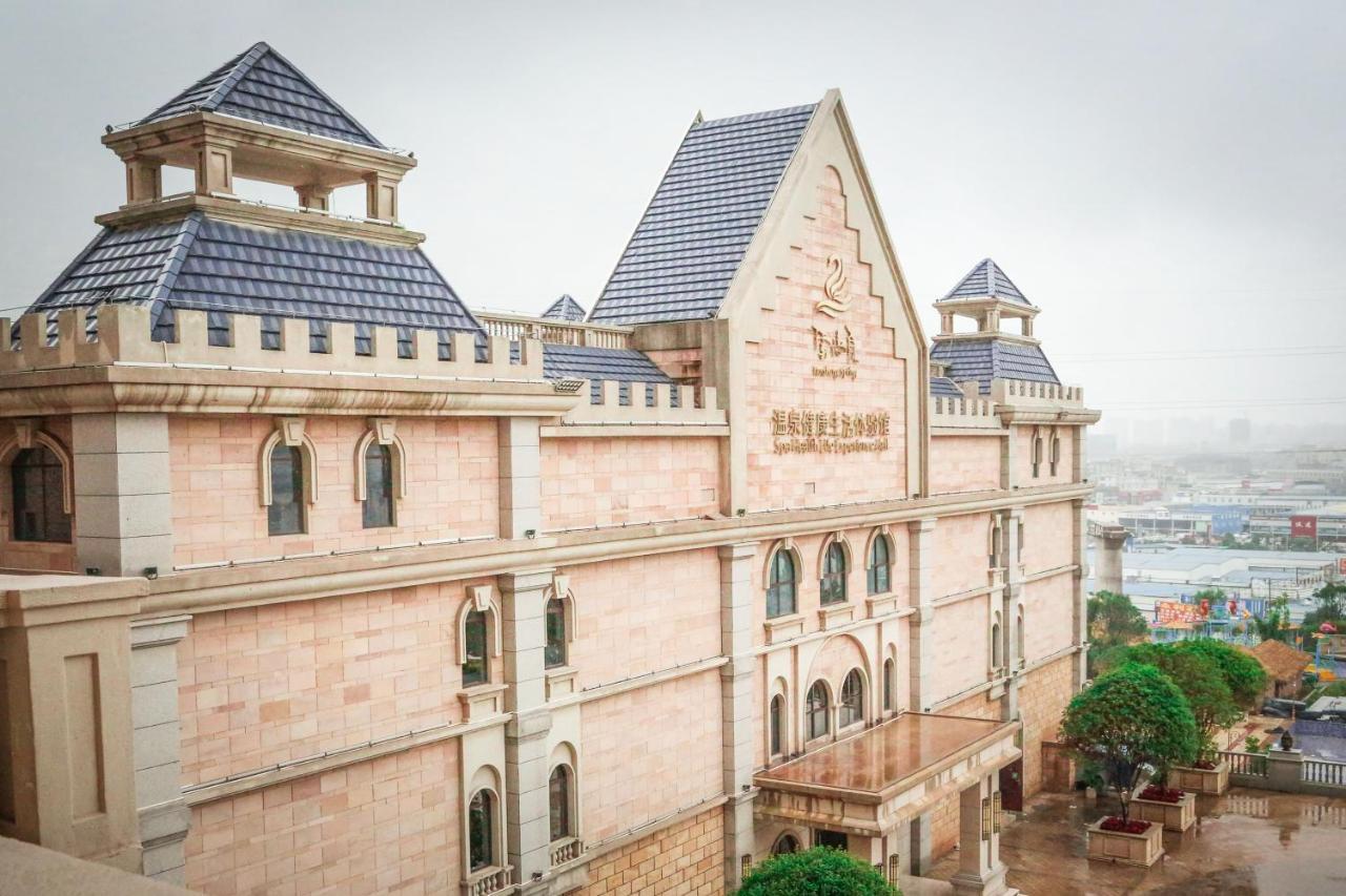 Wyndham Grand Kunming East Hotel Exterior photo