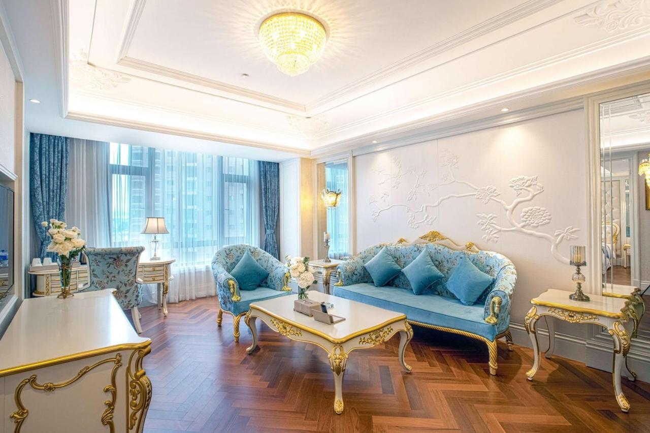 Wyndham Grand Kunming East Hotel Exterior photo